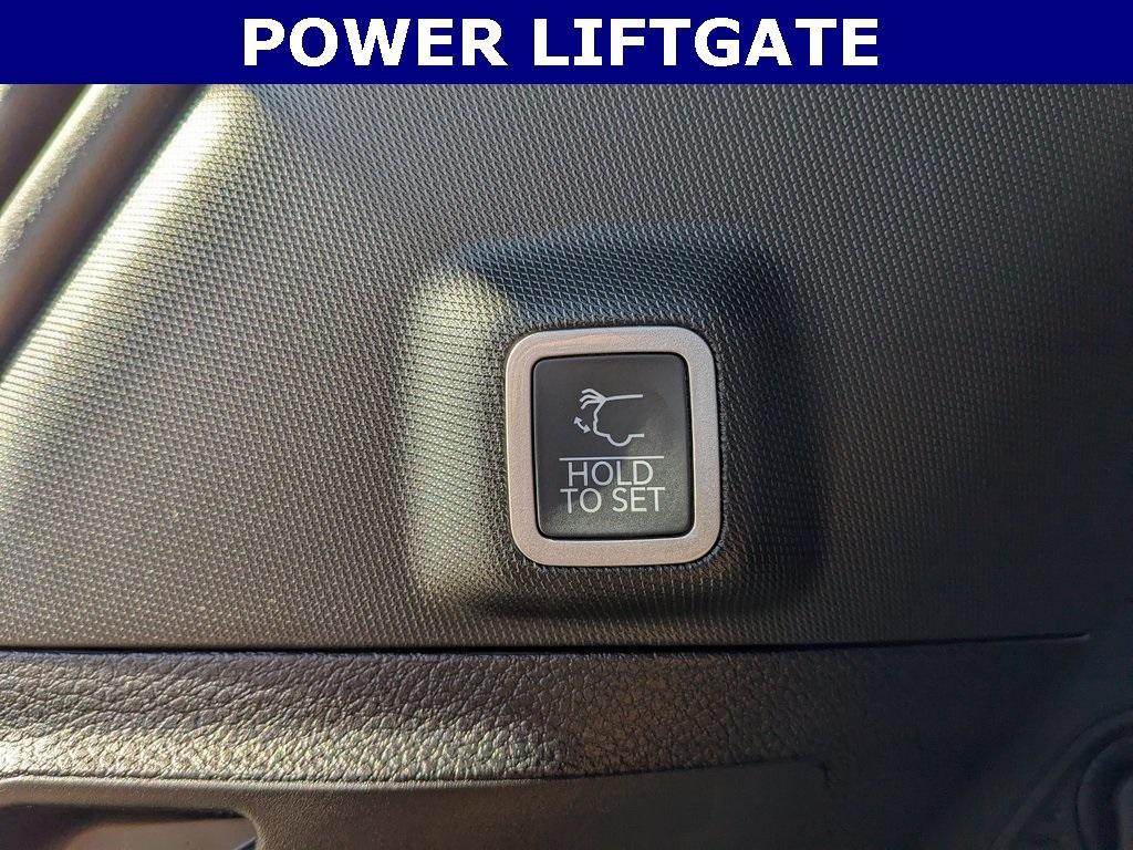 new 2025 Jeep Grand Cherokee car, priced at $38,827