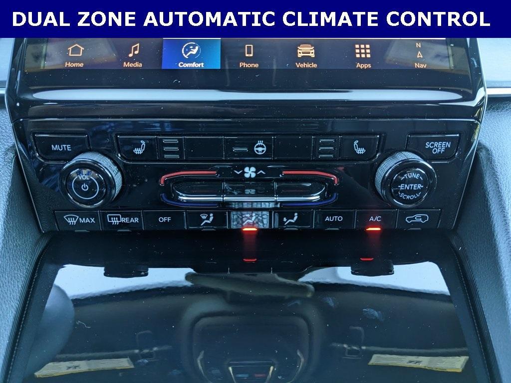 new 2025 Jeep Grand Cherokee car, priced at $38,827