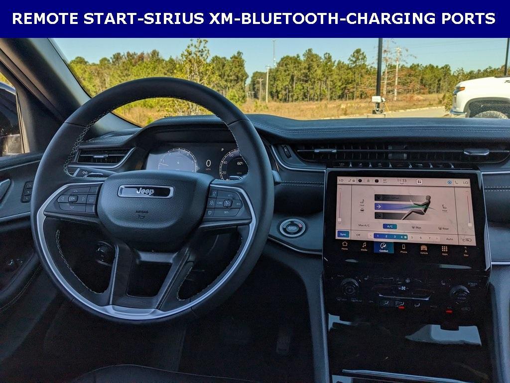 new 2025 Jeep Grand Cherokee car, priced at $38,827