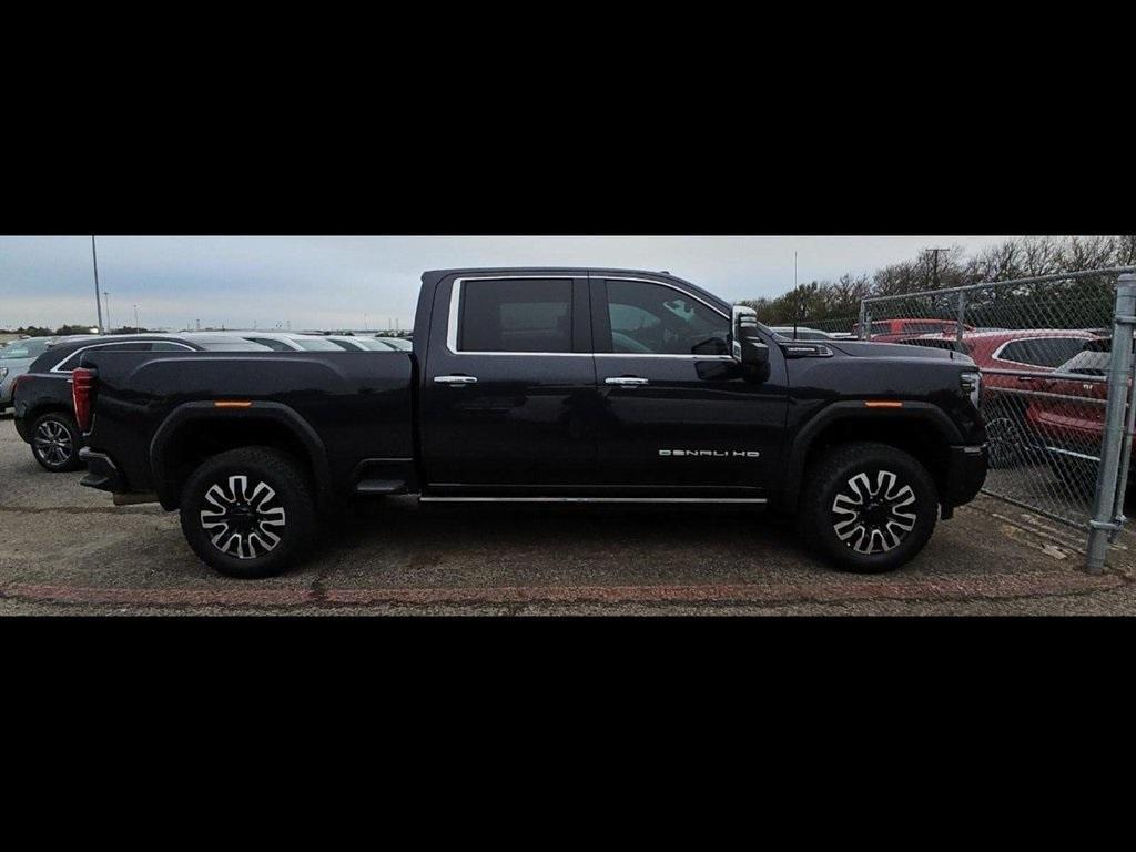 used 2025 GMC Sierra 2500 car, priced at $83,670
