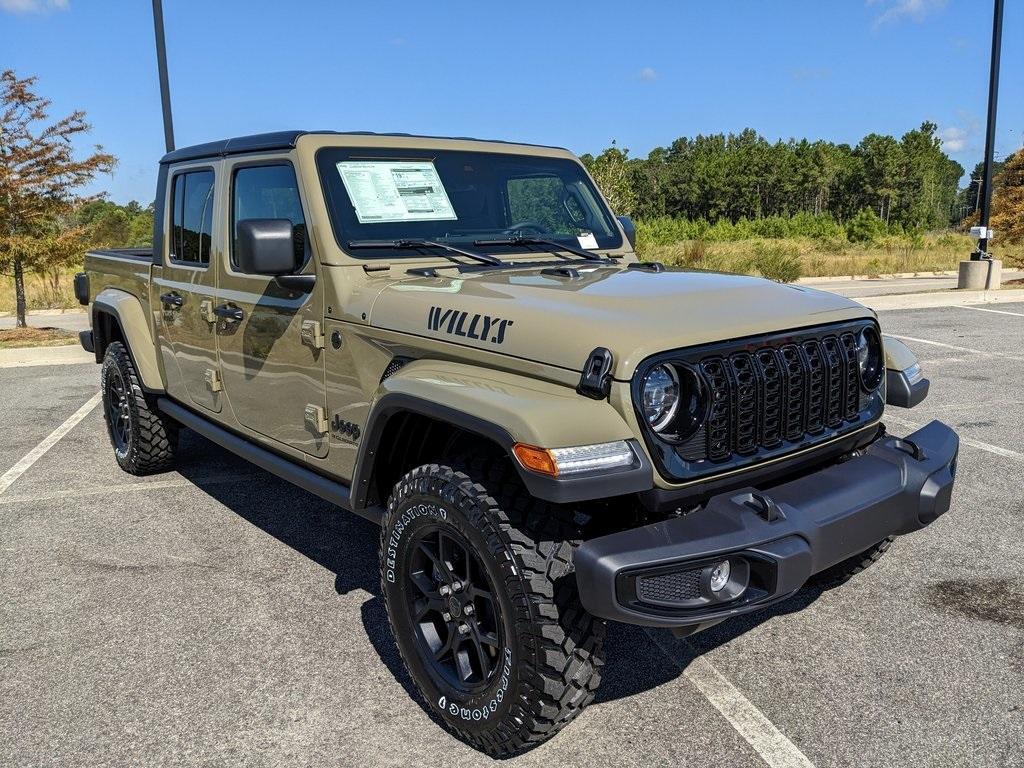 new 2025 Jeep Gladiator car, priced at $44,427