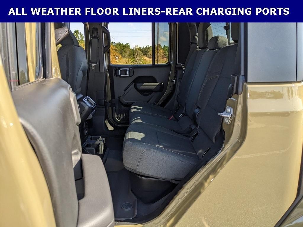 new 2025 Jeep Gladiator car, priced at $44,427