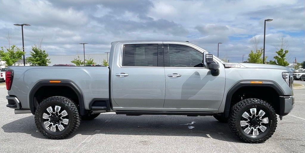 used 2024 GMC Sierra 2500 car, priced at $64,588