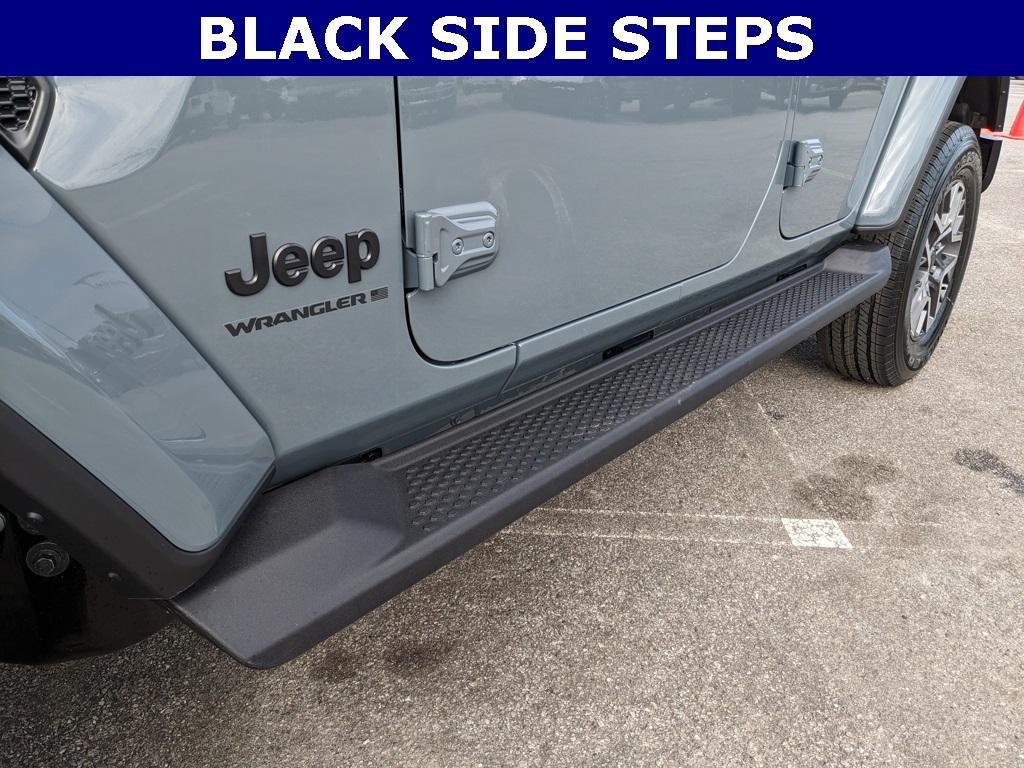 new 2026 Jeep Wrangler car, priced at $48,577