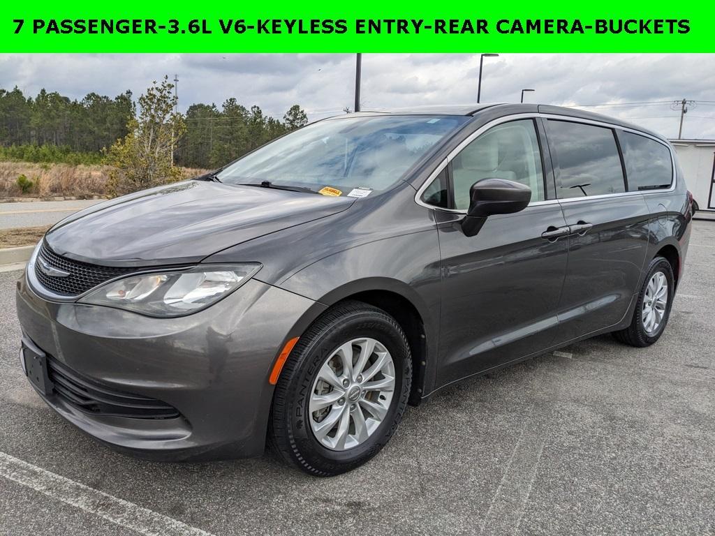 used 2017 Chrysler Pacifica car, priced at $11,140