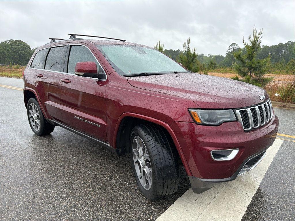used 2018 Jeep Grand Cherokee car, priced at $17,212