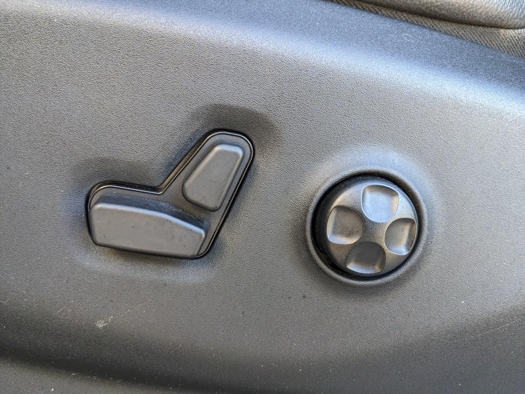 used 2017 Chrysler Pacifica car, priced at $17,777