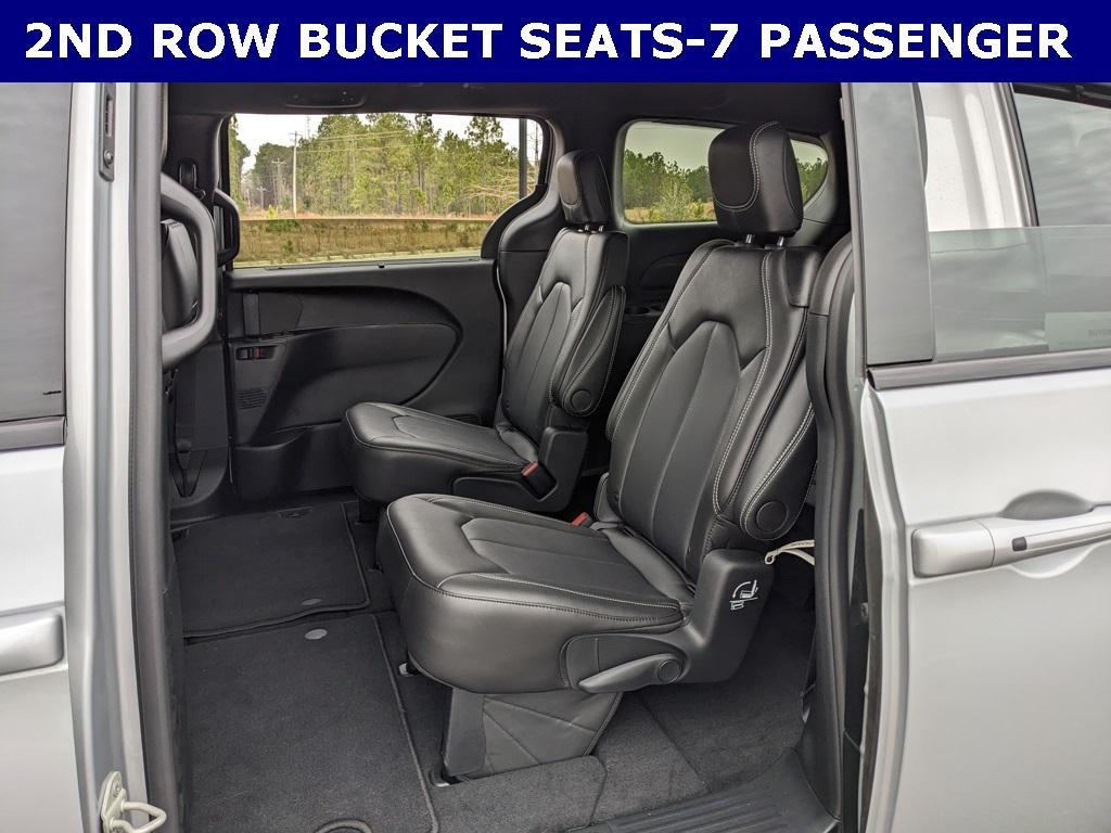 used 2026 Chrysler Pacifica car, priced at $36,854