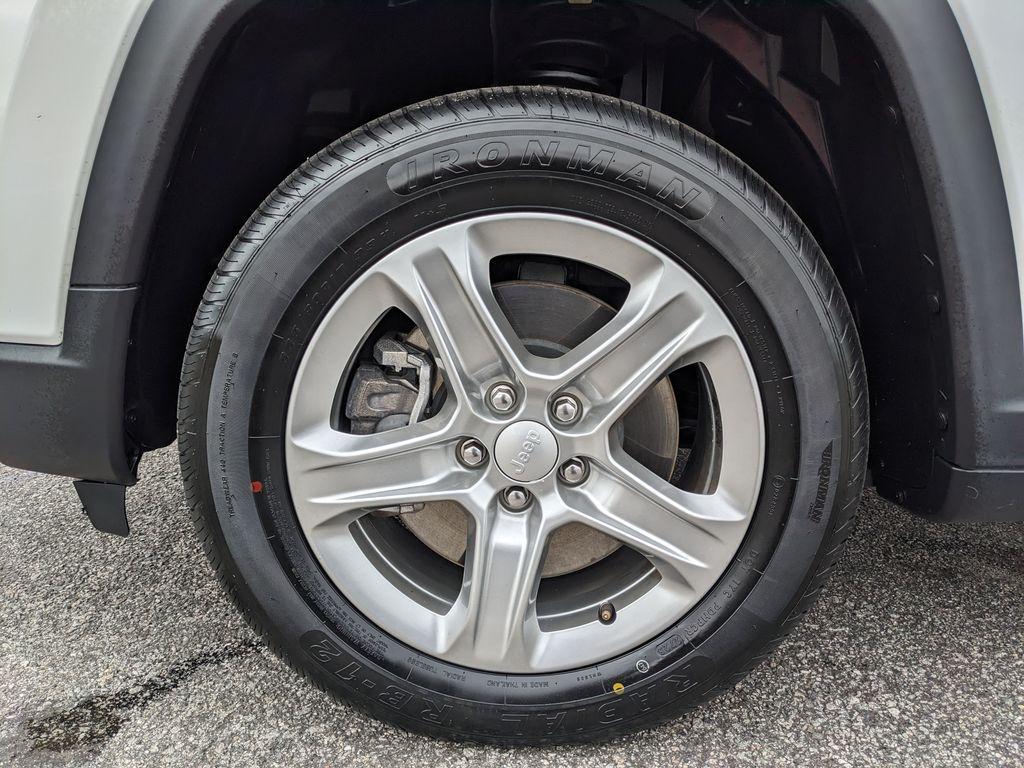 used 2024 Jeep Compass car, priced at $21,114