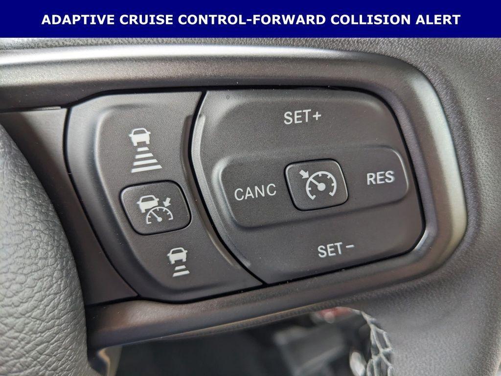 new 2026 Jeep Gladiator car, priced at $51,577