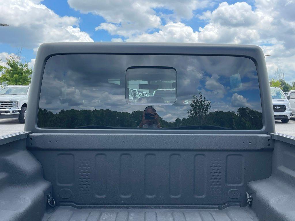 used 2022 Jeep Gladiator car, priced at $33,591