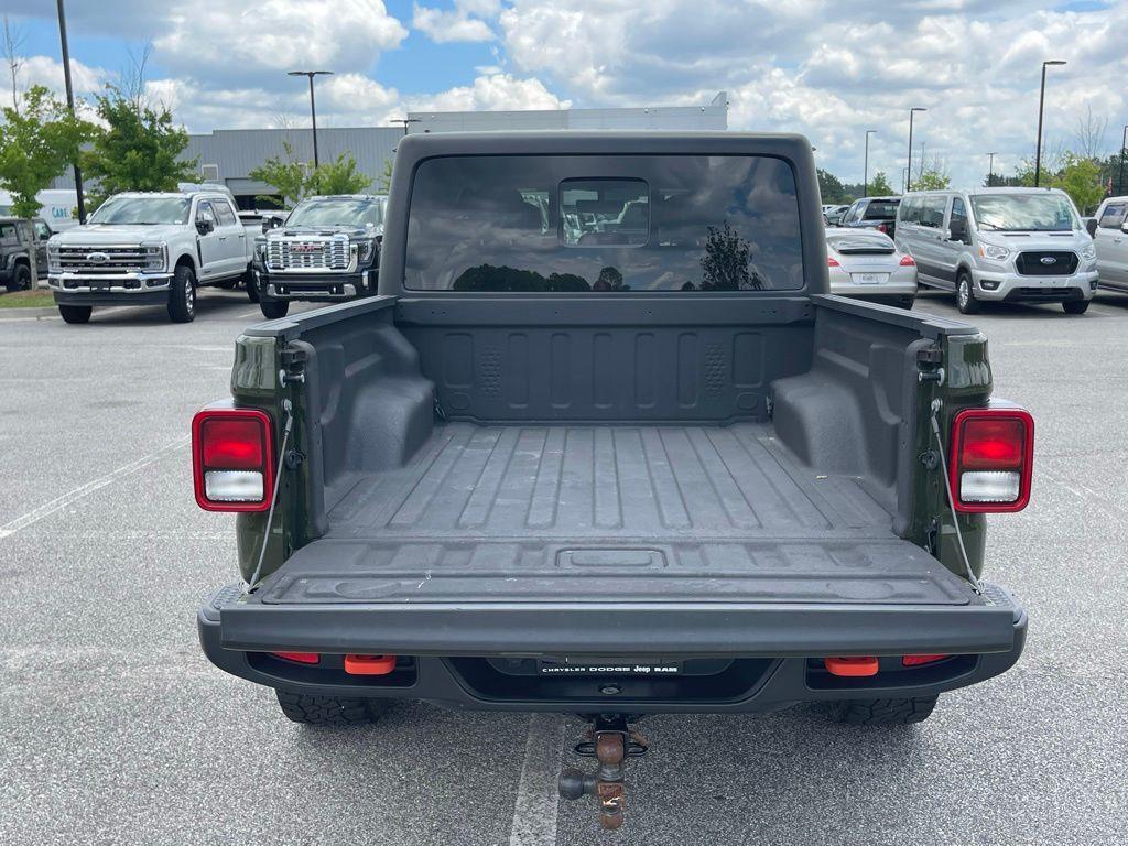 used 2022 Jeep Gladiator car, priced at $33,591