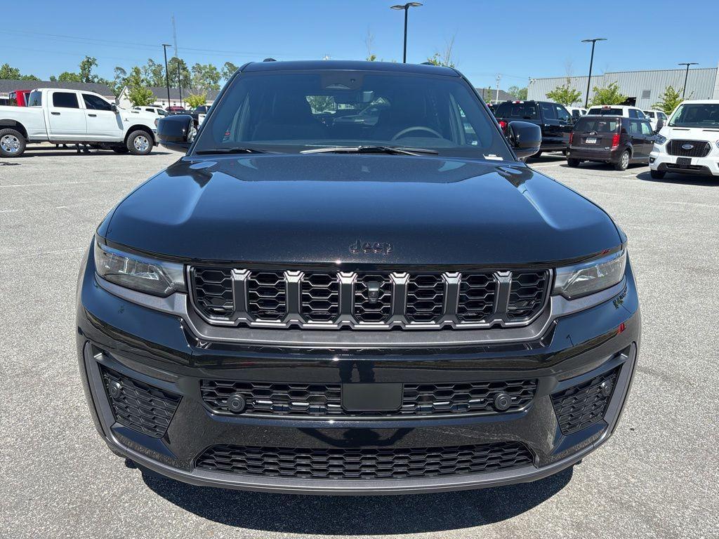 new 2026 Jeep Grand Cherokee car, priced at $45,455