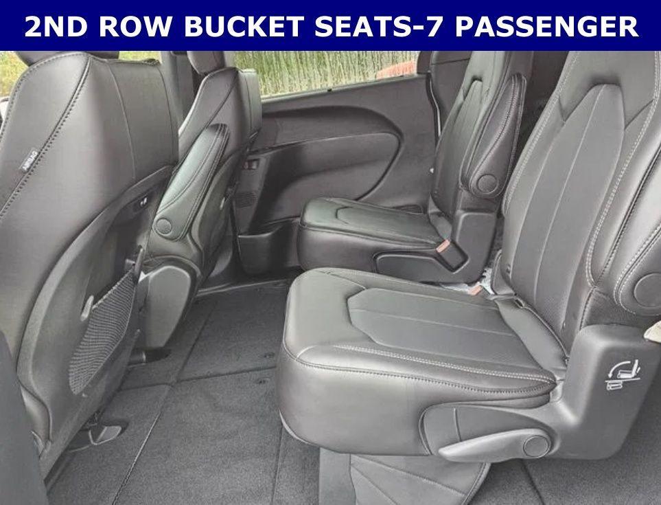 new 2027 Chrysler Pacifica car, priced at $44,839