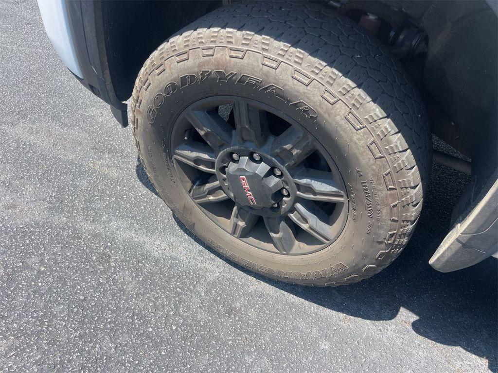 used 2025 GMC Sierra 2500 car, priced at $70,251