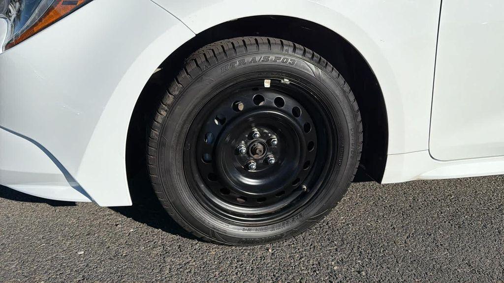 2021 Super White Toyota Corolla