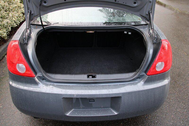 used 2009 Pontiac G6 car, priced at $5,995