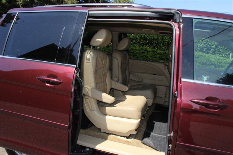 used 2010 Honda Odyssey car, priced at $7,995