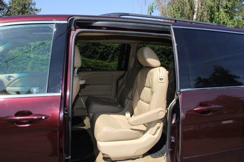 used 2010 Honda Odyssey car, priced at $7,995