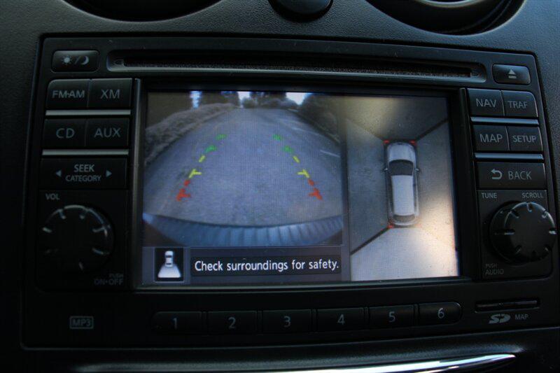 used 2010 Chevrolet Traverse car, priced at $6,995