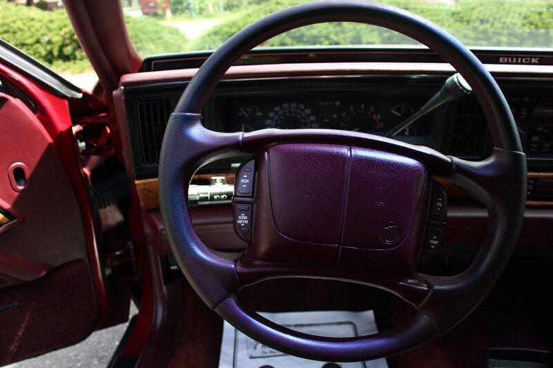 used 1995 Buick LeSabre car, priced at $3,995