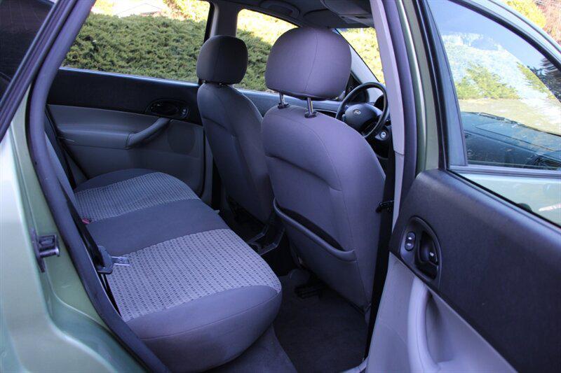 used 2007 Ford Focus car, priced at $4,499