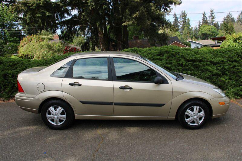 used 2001 Ford Focus car, priced at $2,995