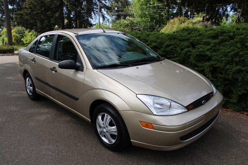 used 2001 Ford Focus car, priced at $2,995
