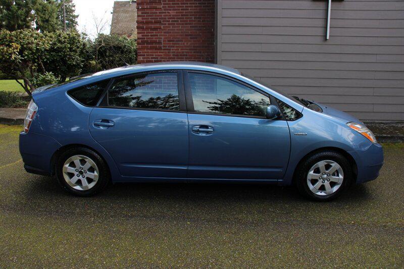 used 2006 Toyota Prius car, priced at $6,499