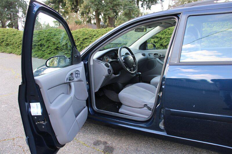 used 2004 Ford Focus car, priced at $3,995