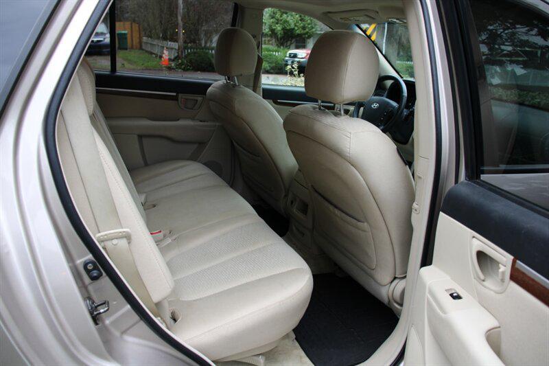 used 2007 Hyundai Santa Fe car, priced at $2,995