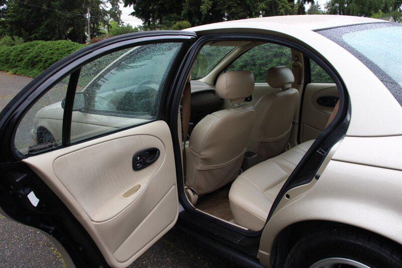 used 1996 Saturn SL car, priced at $5,195