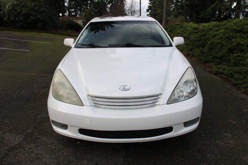 used 2004 Lexus ES 330 car, priced at $5,495