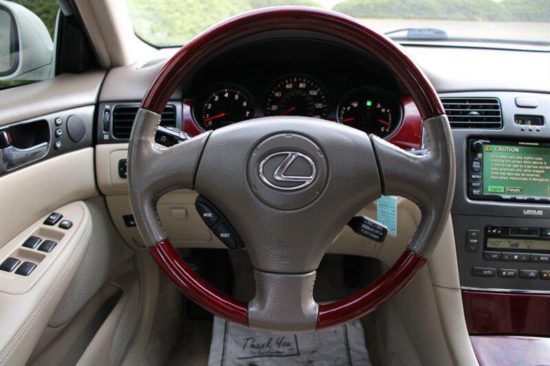 used 2004 Lexus ES 330 car, priced at $5,495