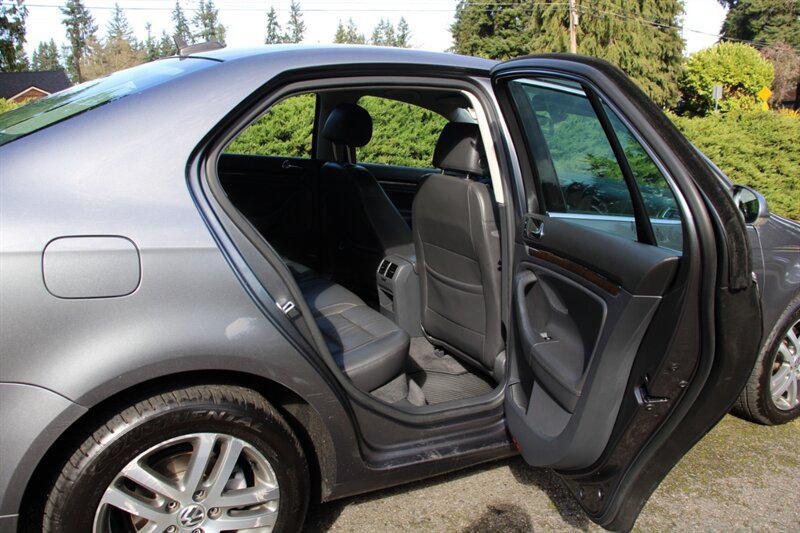 used 2005 Volkswagen Jetta car, priced at $5,995