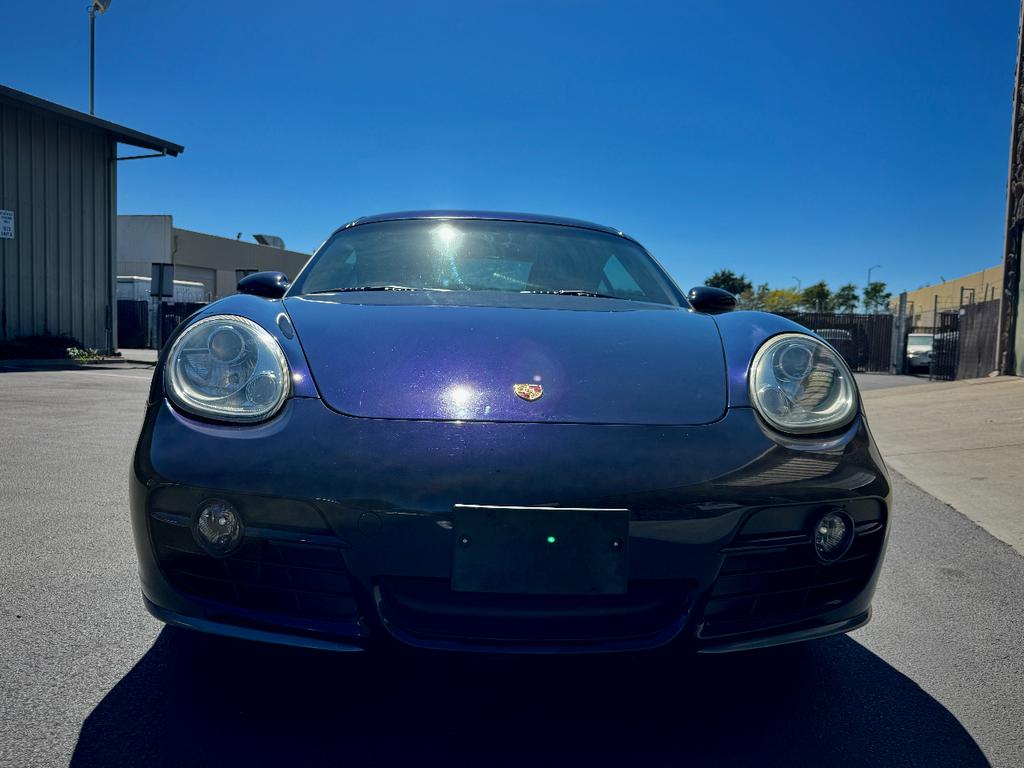 Porsche Cayman view 8