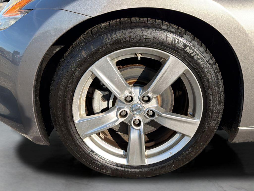 used 2009 Nissan 370Z car, priced at $15,272