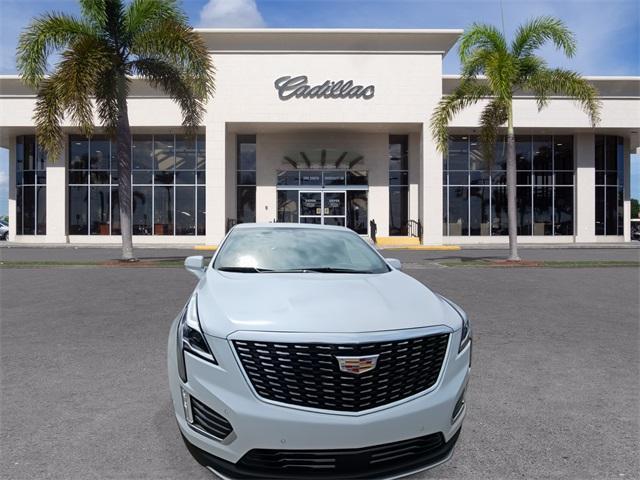 new 2025 Cadillac XT5 car, priced at $47,012
