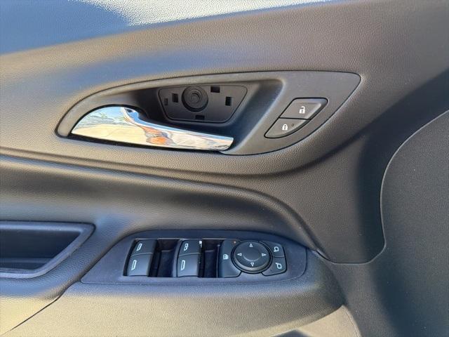 used 2020 Chevrolet Equinox car, priced at $17,000