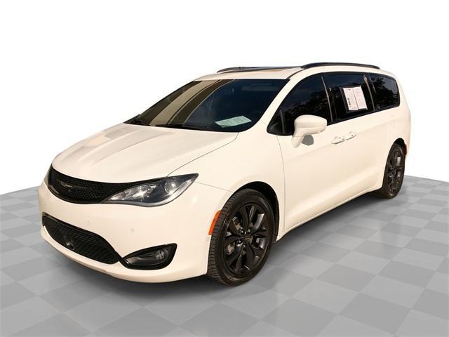 used 2019 Chrysler Pacifica car, priced at $14,500