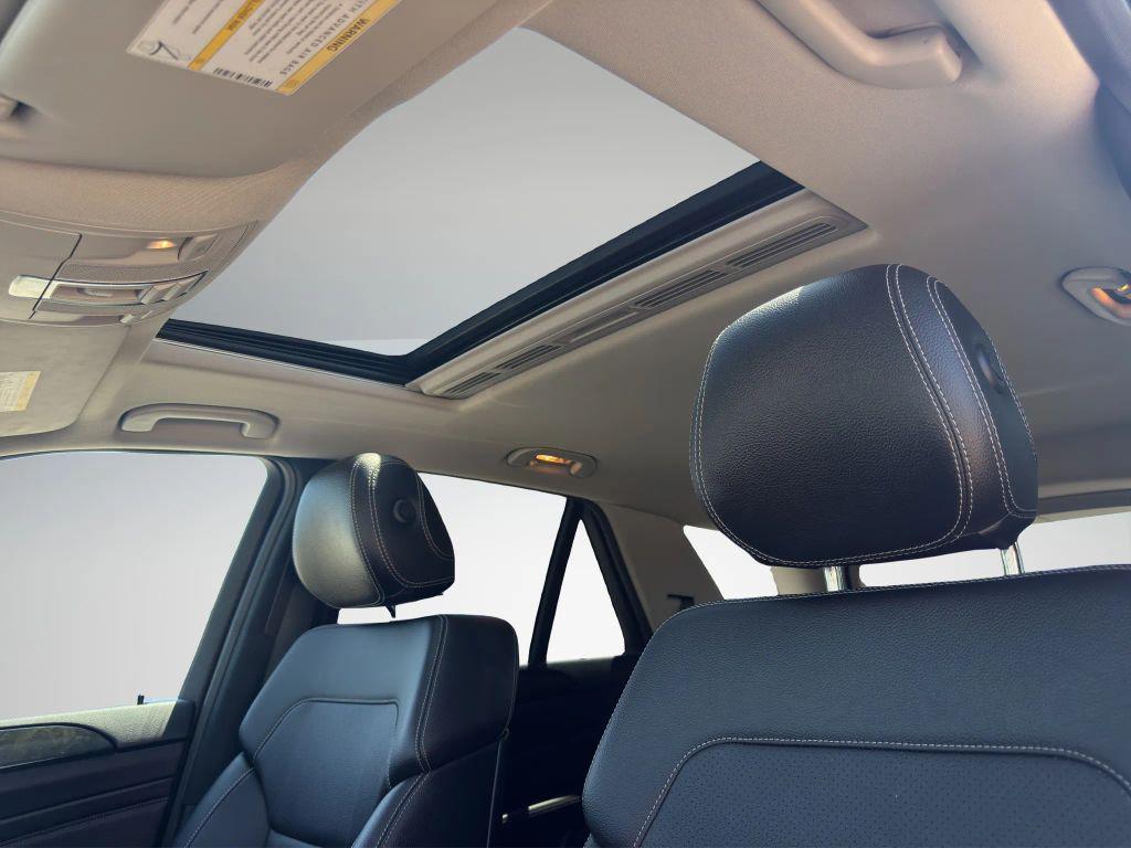 used 2015 Mercedes-Benz M-Class car, priced at $13,750
