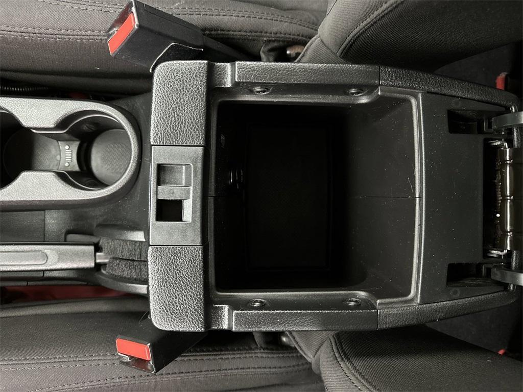 used 2015 Jeep Wrangler Unlimited car, priced at $18,601