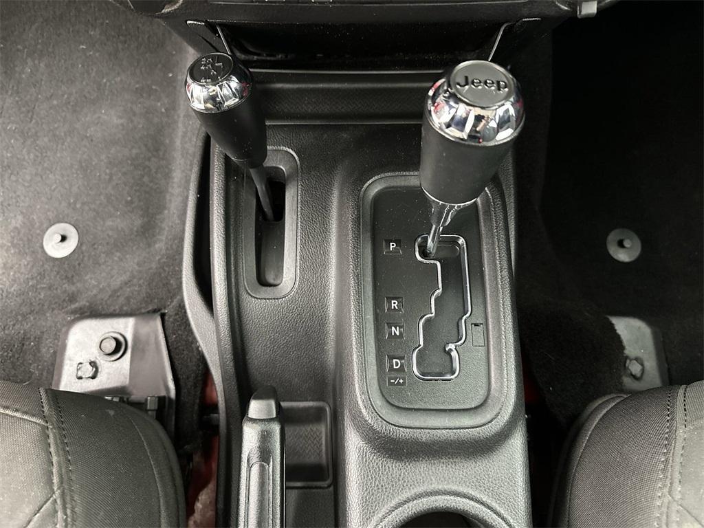 used 2015 Jeep Wrangler Unlimited car, priced at $18,601