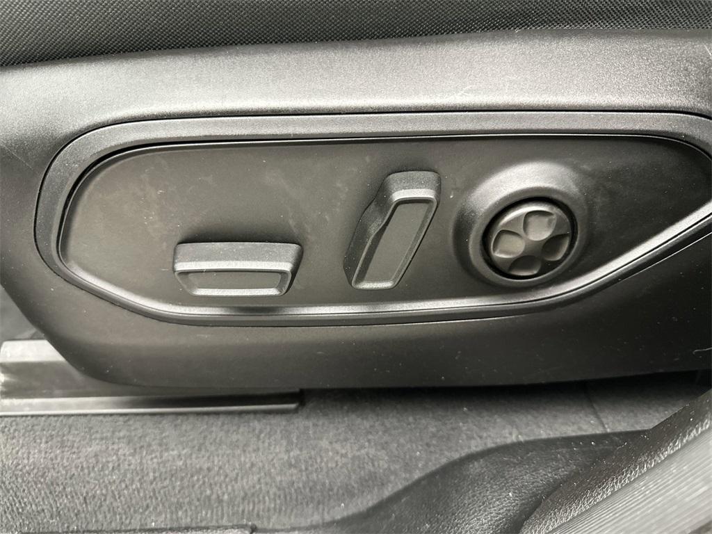 used 2024 Jeep Grand Cherokee car, priced at $29,190