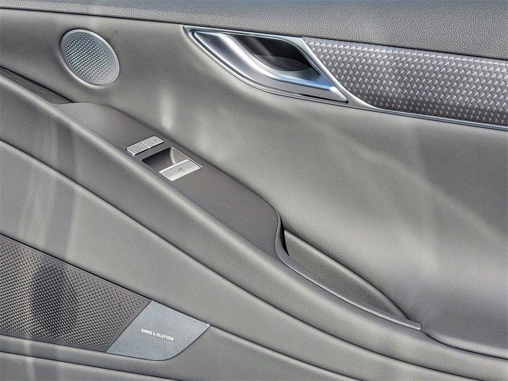 new 2026 Genesis G80 car, priced at $73,294