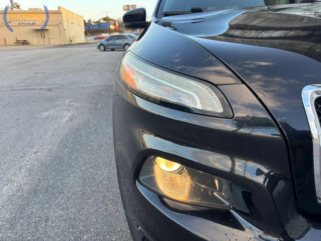 used 2014 Jeep Cherokee car, priced at $10,750