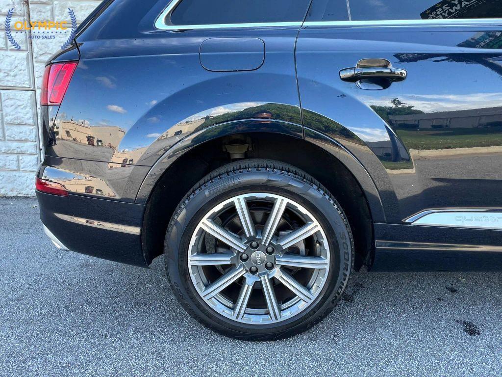 used 2018 Audi Q7 car, priced at $17,995