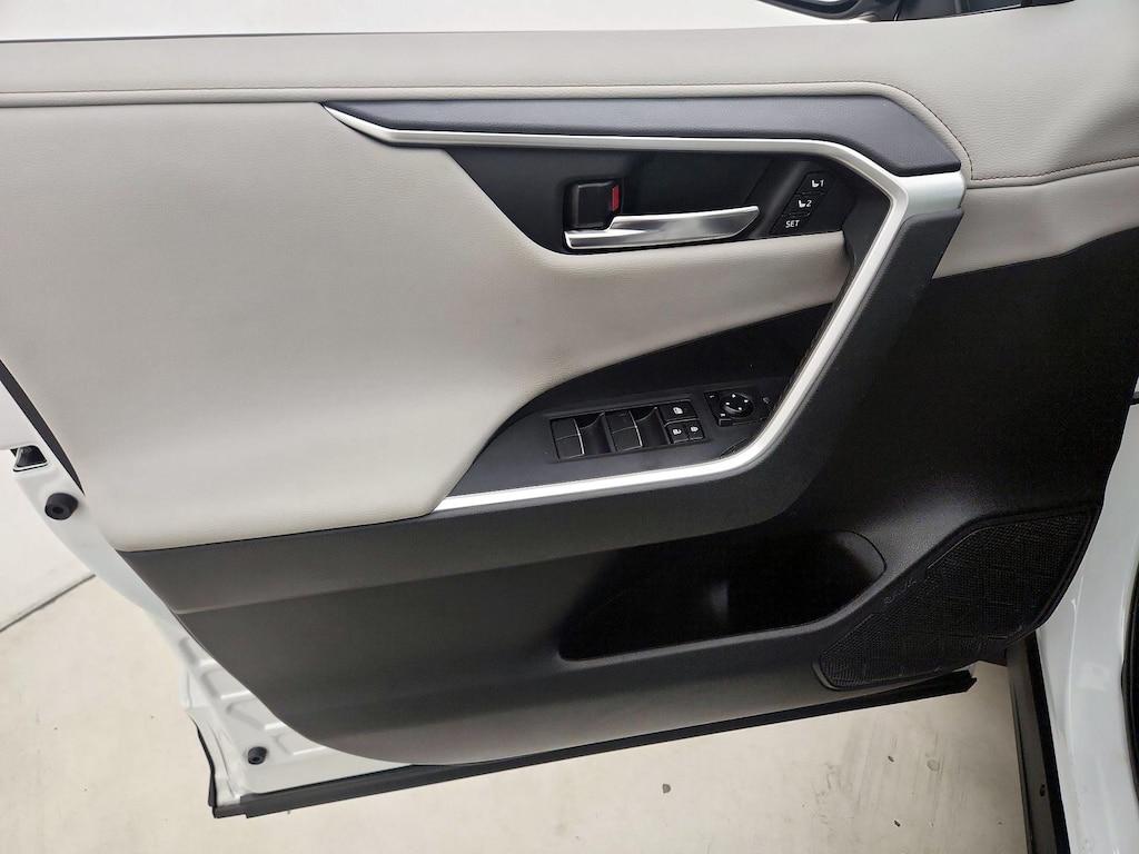 used 2021 Toyota RAV4 car, priced at $31,998