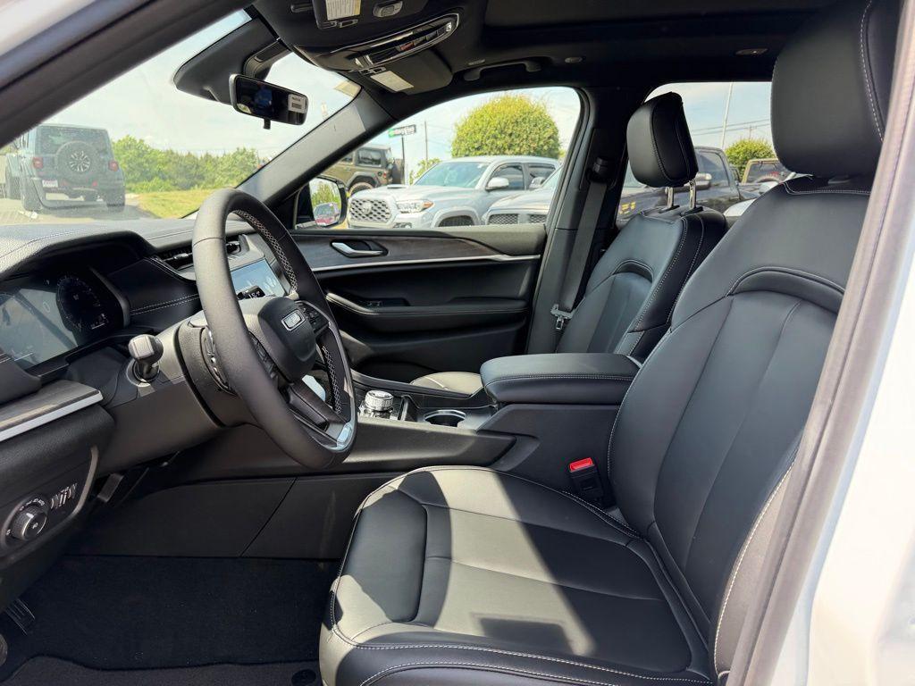 new 2026 Jeep Grand Cherokee L car, priced at $46,777