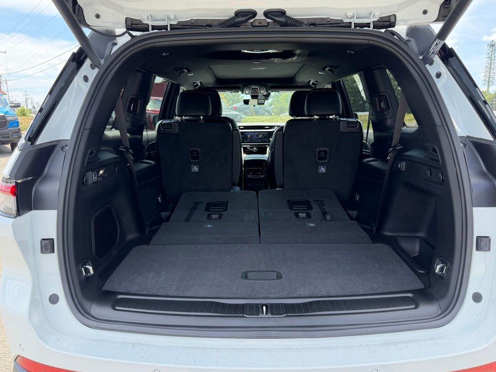 new 2026 Jeep Grand Cherokee L car, priced at $46,777